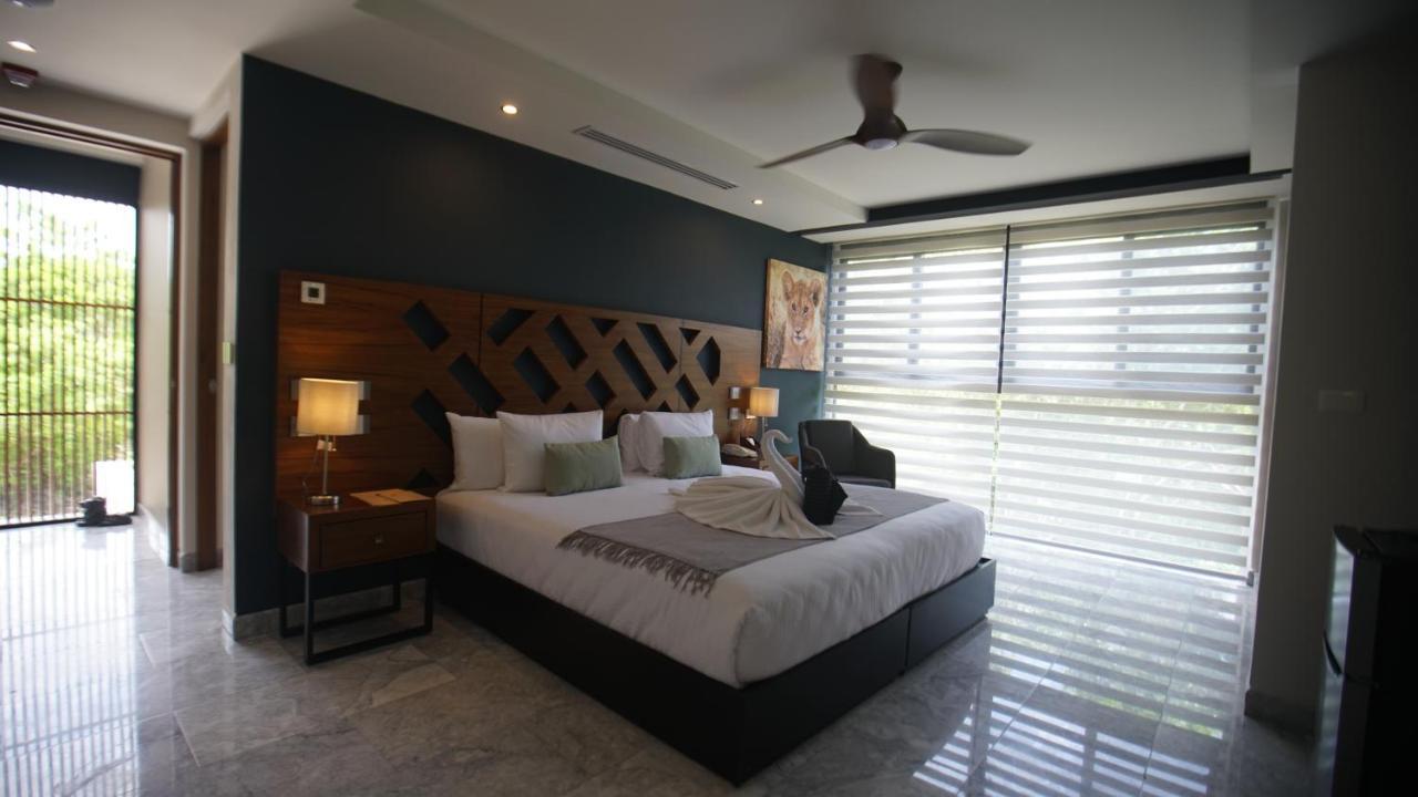 Panther Bay Boutique Hotel アクマル エクステリア 写真