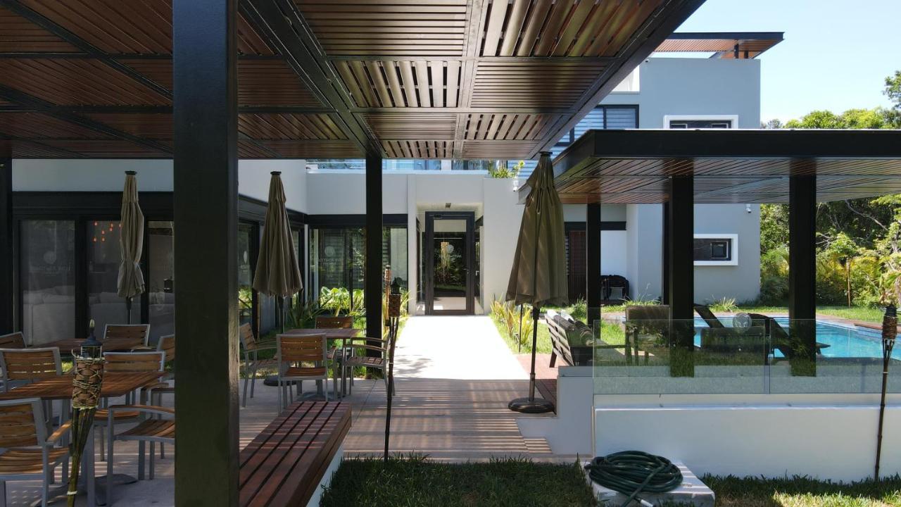 Panther Bay Boutique Hotel アクマル エクステリア 写真
