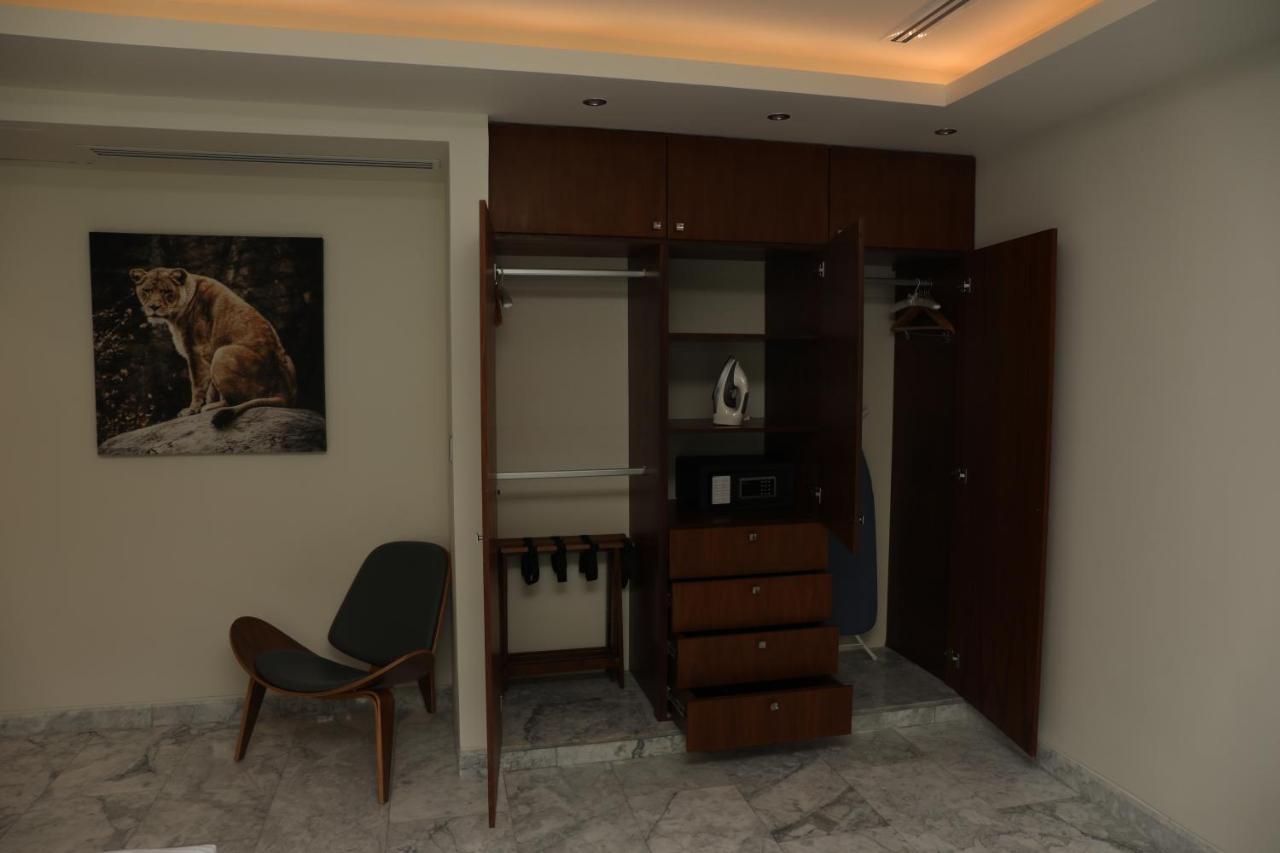 Panther Bay Boutique Hotel アクマル エクステリア 写真