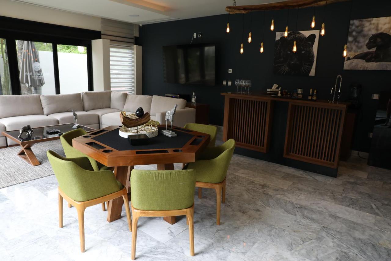 Panther Bay Boutique Hotel アクマル エクステリア 写真